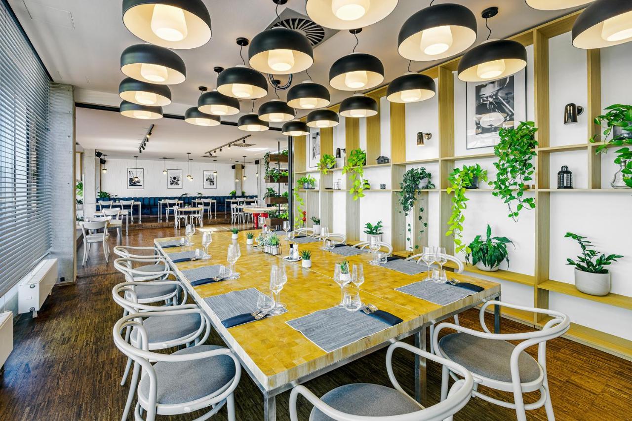 Blue Orange Resort براغ المظهر الخارجي الصورة