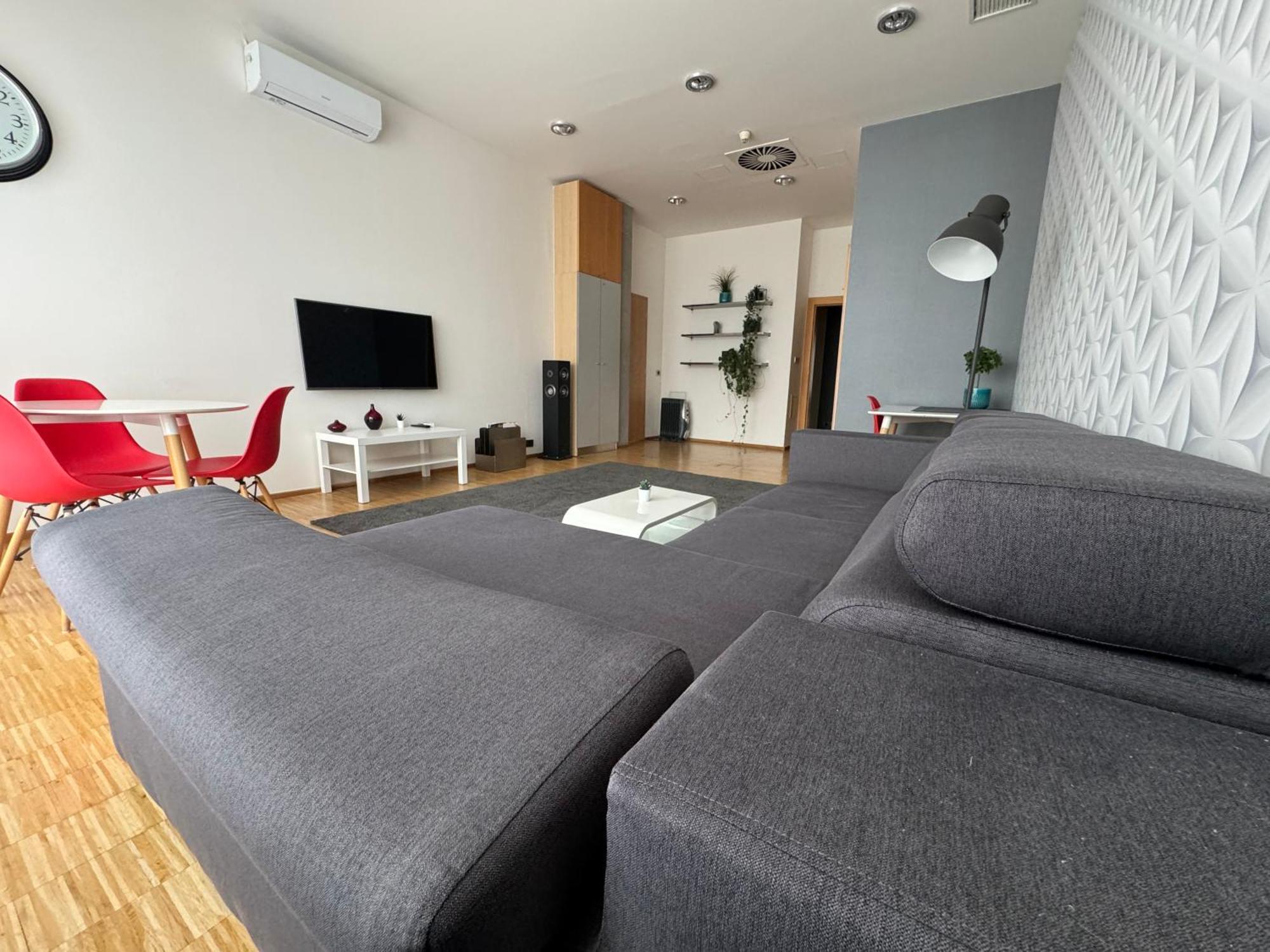 Blue Orange Resort براغ المظهر الخارجي الصورة